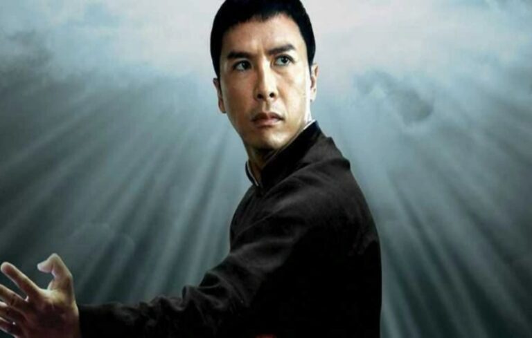 Donnie Yan standing as Ip man